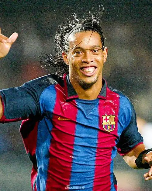 两人之间无 两人之间无